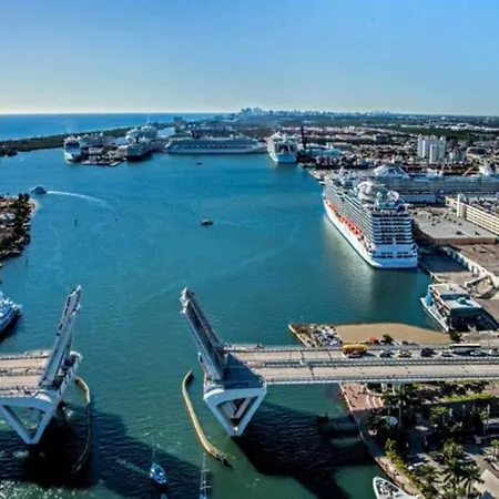 Ocean Flats 1 - Lauderdale-By-The-Sea Apartment